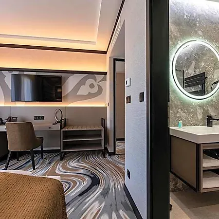 Отель Hotel Debrecen