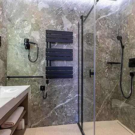 Hotel Debrecen Отель 3*