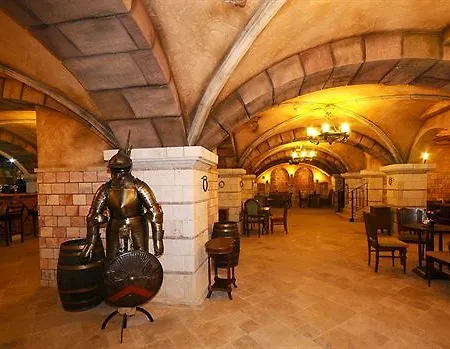 Hotel Debrecen Отель