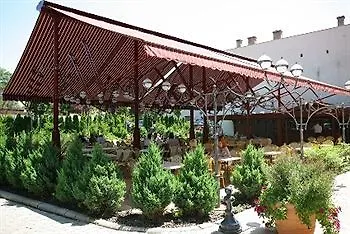 מלון Hotel Debrecen 3*