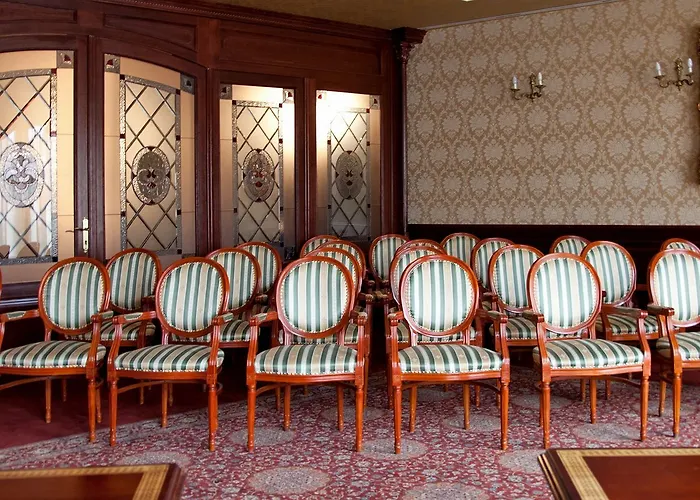 Hotel Debrecen דברצן